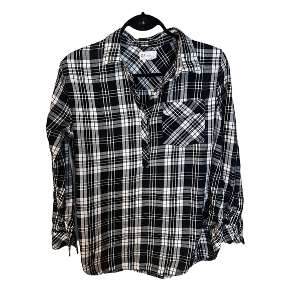 GAP Tops - A Gap plaid shirt in black and white and a size large